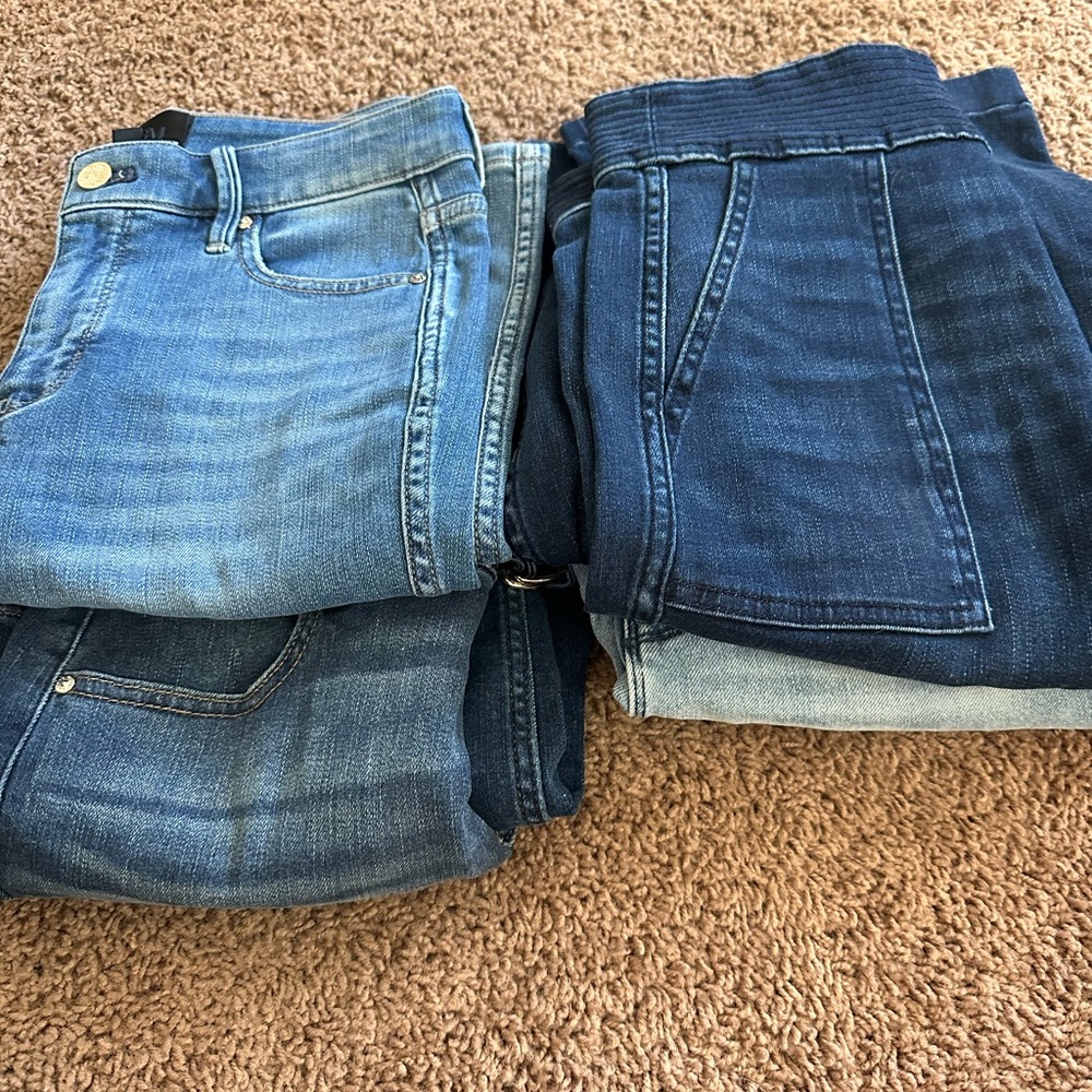 WHBM bundle of jeans. All new without the tag or worn once.  All size 2 4 pairs